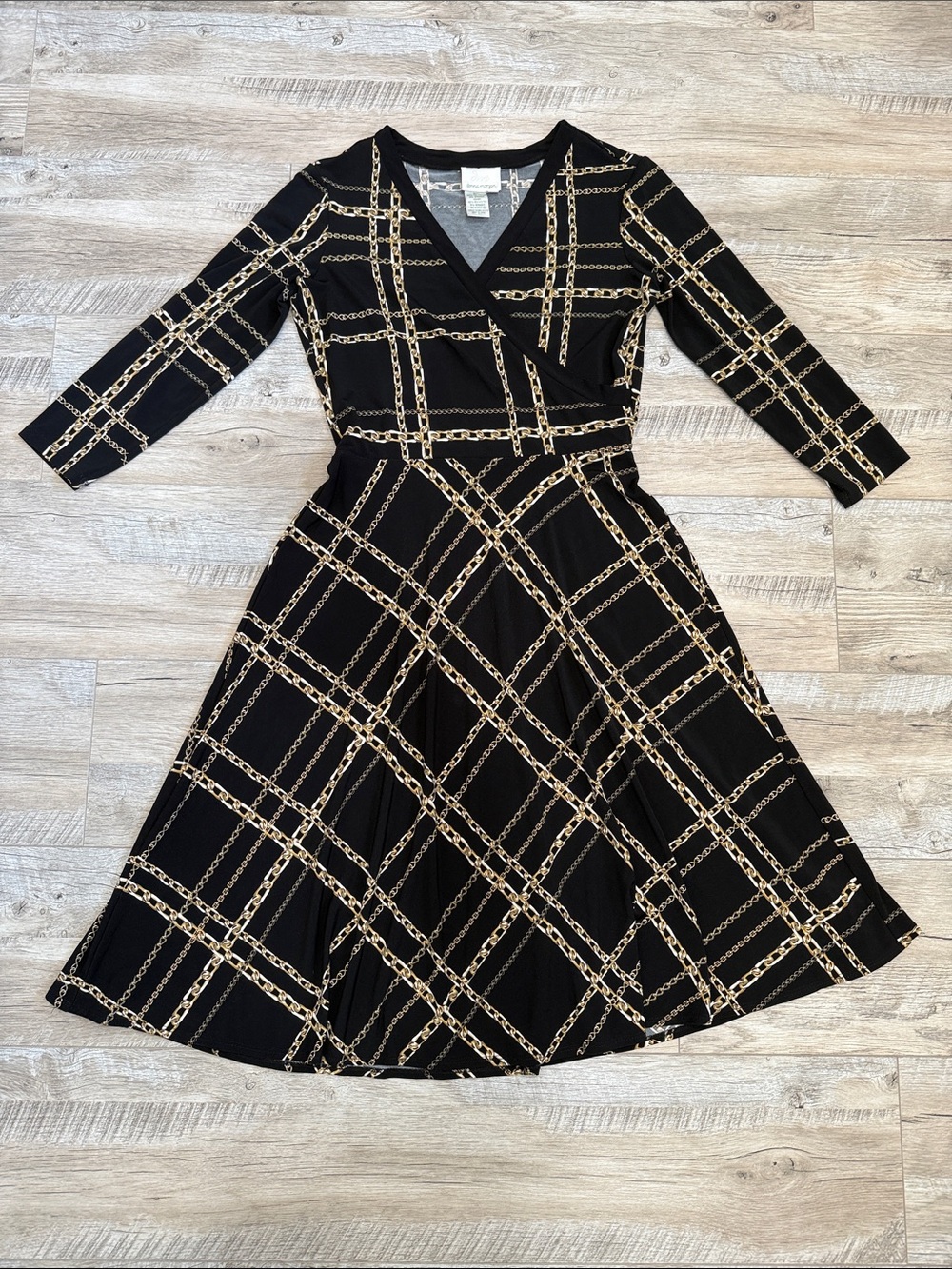Vintage dress with gold chain print